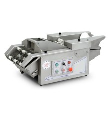 Automatic breading machine