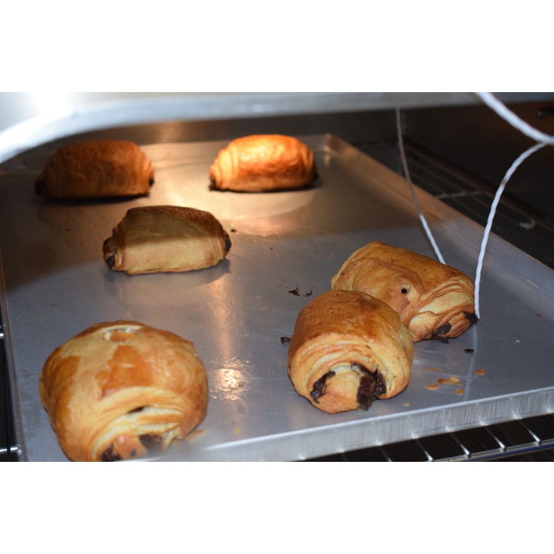 Vacuum cooling pastry snacks