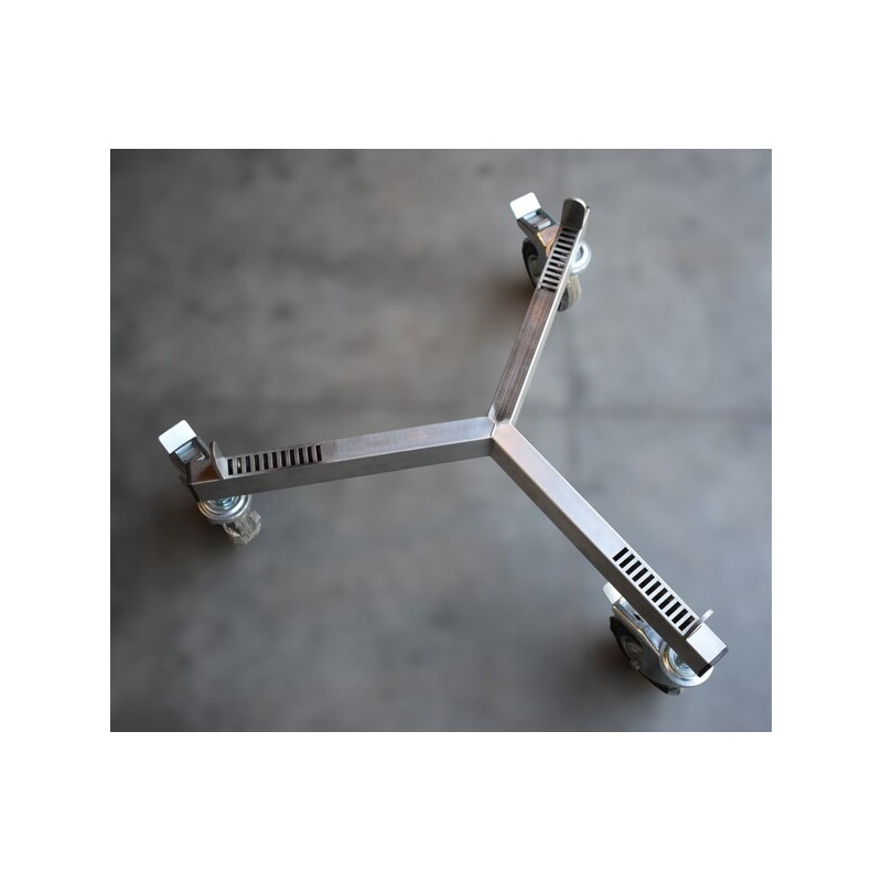 Heavy-duty mobile base for cooking kettles Heavy-duty mobile base for cooking kettles
