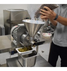 Prueba de molino para pistachos - Producción de pasta de pistacho natural