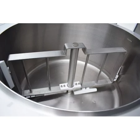 round cooking equipment with stirrer