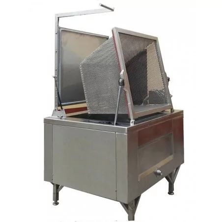 cooking equipment with tilting basket